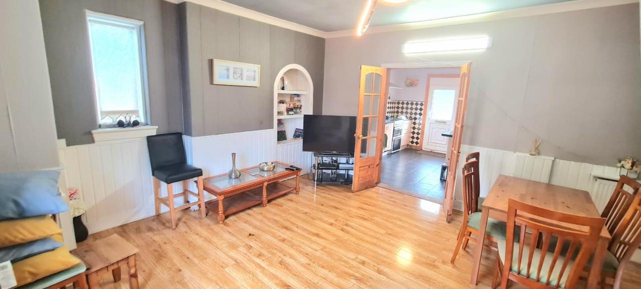 Beautiful 4 Bedroom Cottage - Ideal Location - Free Parking Edinburgh Eksteriør bilde