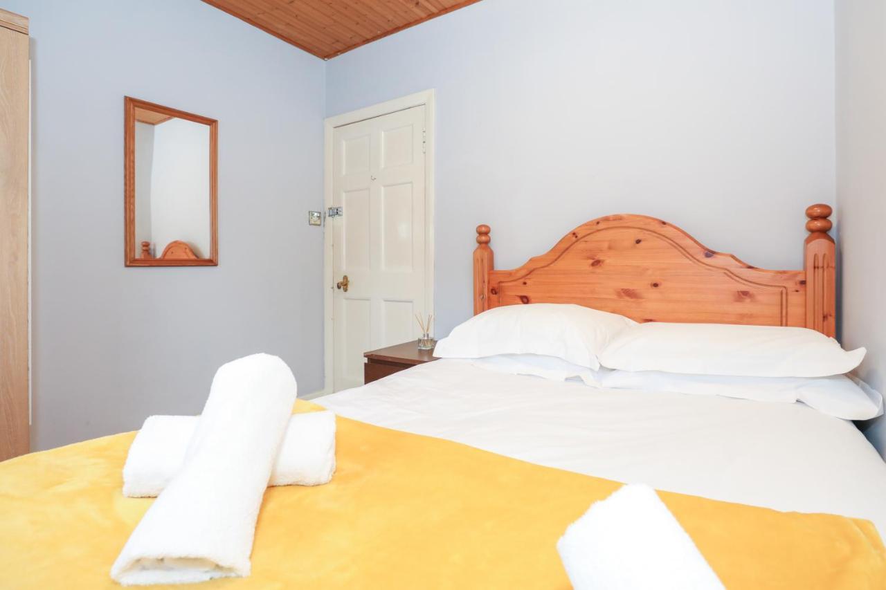 Beautiful 4 Bedroom Cottage - Ideal Location - Free Parking Edinburgh Eksteriør bilde