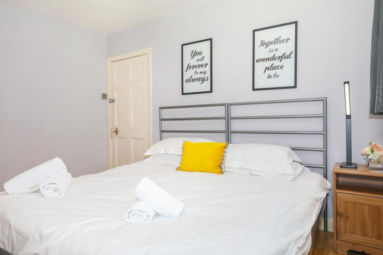 Beautiful 4 Bedroom Cottage - Ideal Location - Free Parking Edinburgh Eksteriør bilde