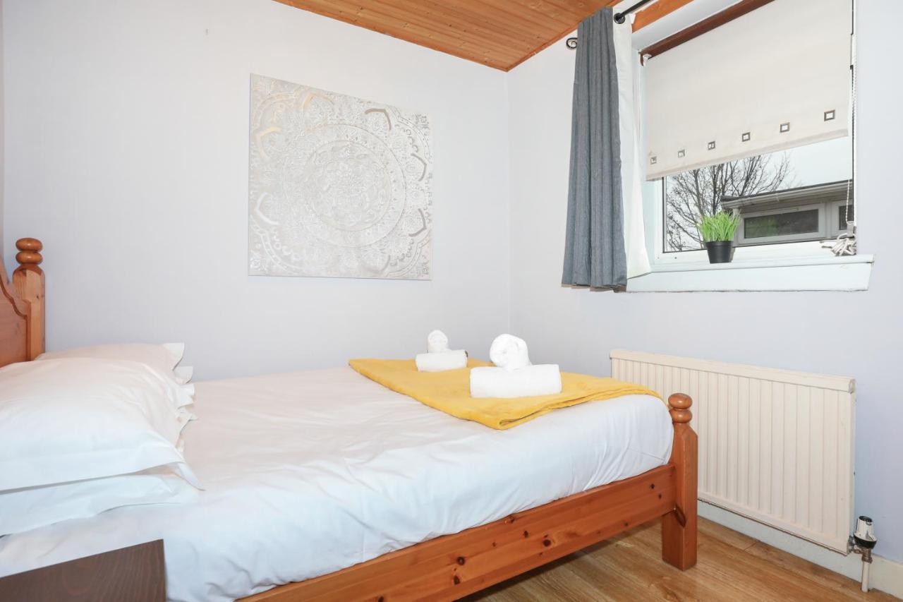 Beautiful 4 Bedroom Cottage - Ideal Location - Free Parking Edinburgh Eksteriør bilde