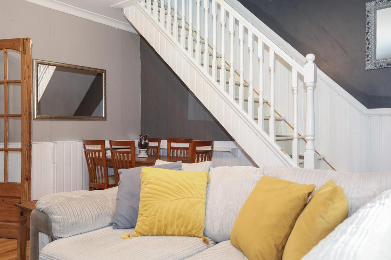 Beautiful 4 Bedroom Cottage - Ideal Location - Free Parking Edinburgh Eksteriør bilde