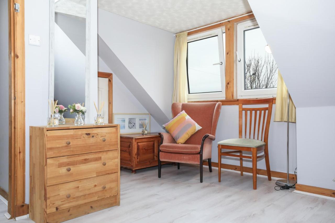 Beautiful 4 Bedroom Cottage - Ideal Location - Free Parking Edinburgh Eksteriør bilde