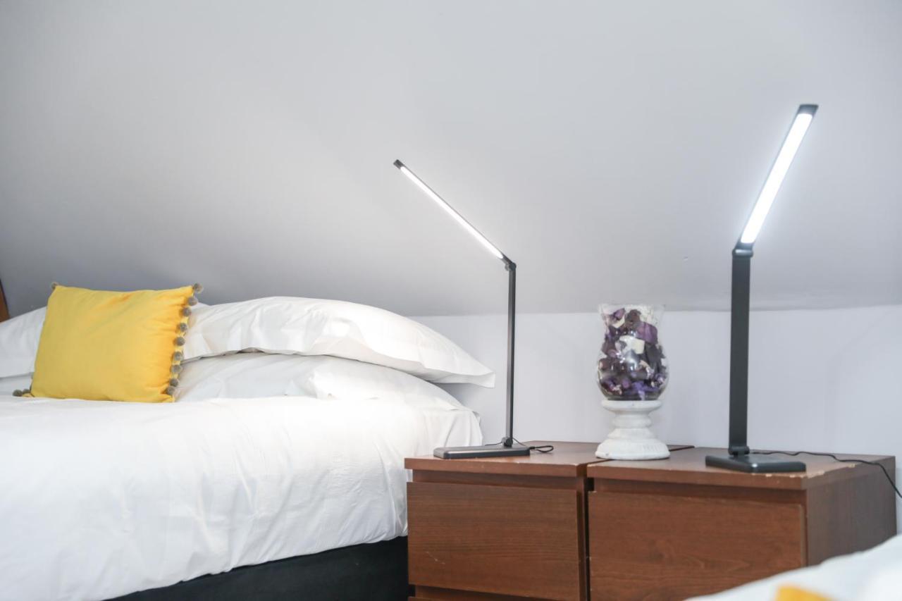 Beautiful 4 Bedroom Cottage - Ideal Location - Free Parking Edinburgh Eksteriør bilde