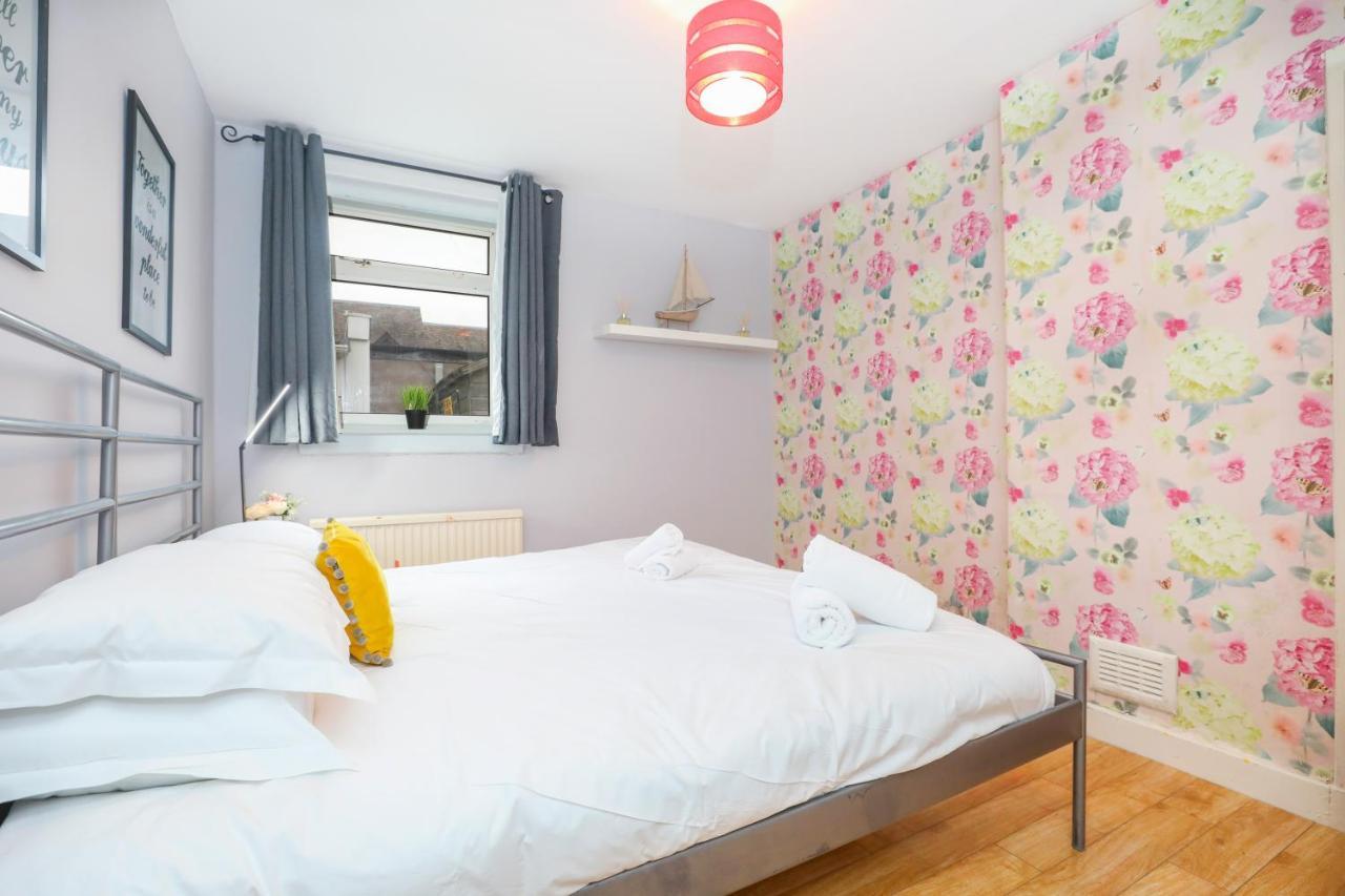 Beautiful 4 Bedroom Cottage - Ideal Location - Free Parking Edinburgh Eksteriør bilde