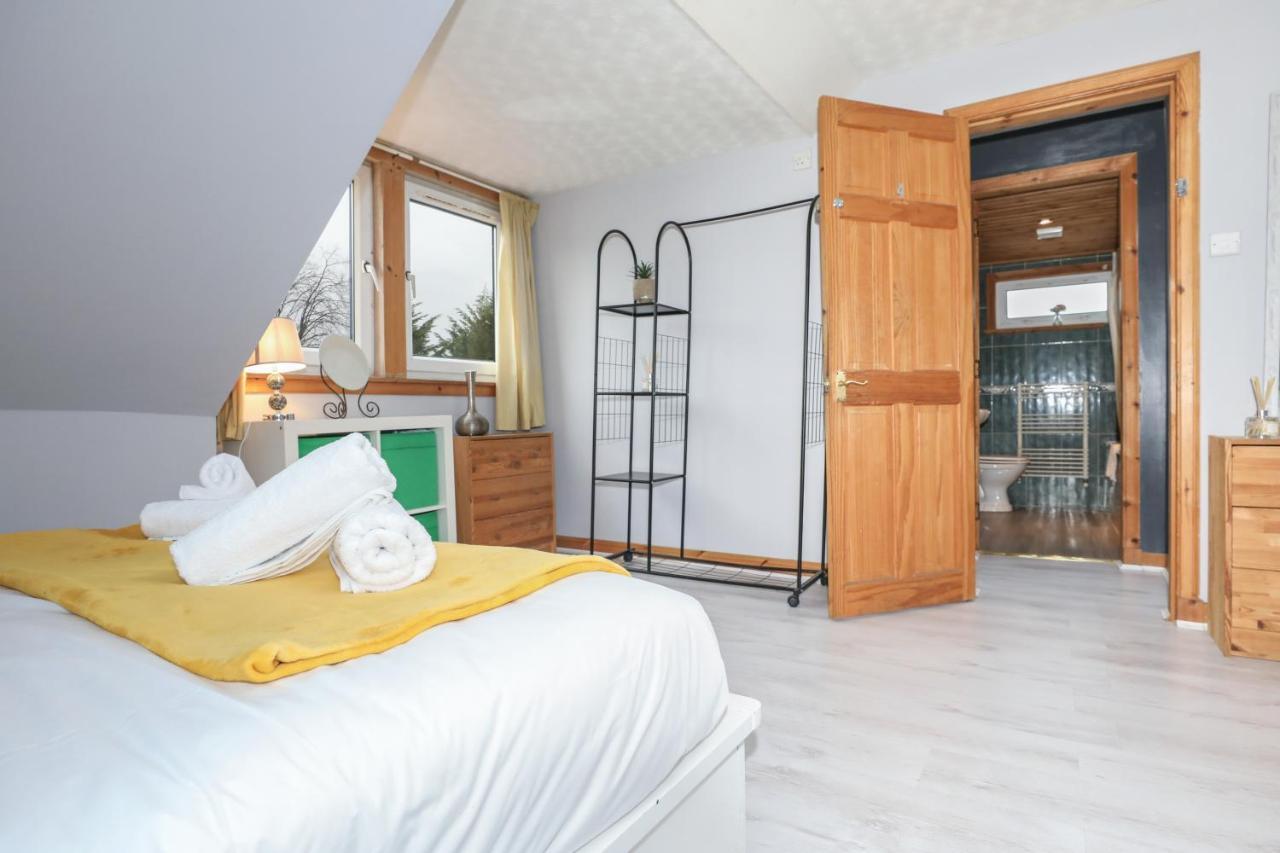 Beautiful 4 Bedroom Cottage - Ideal Location - Free Parking Edinburgh Eksteriør bilde