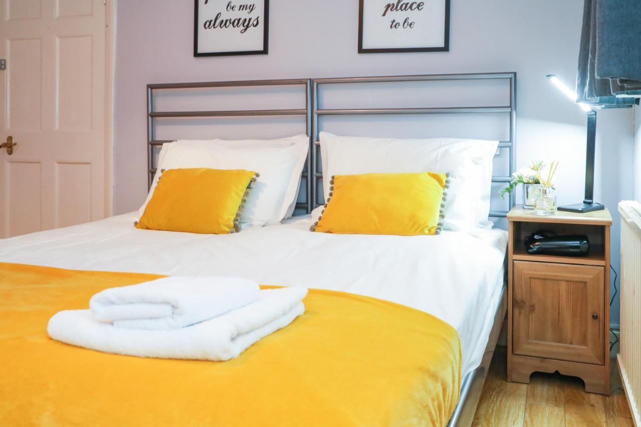Beautiful 4 Bedroom Cottage - Ideal Location - Free Parking Edinburgh Eksteriør bilde